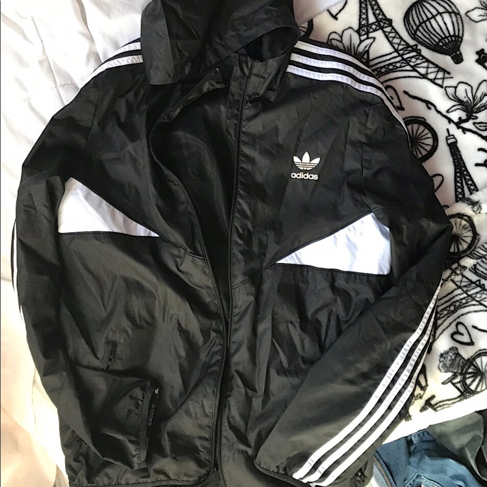 nike windbreaker size XL